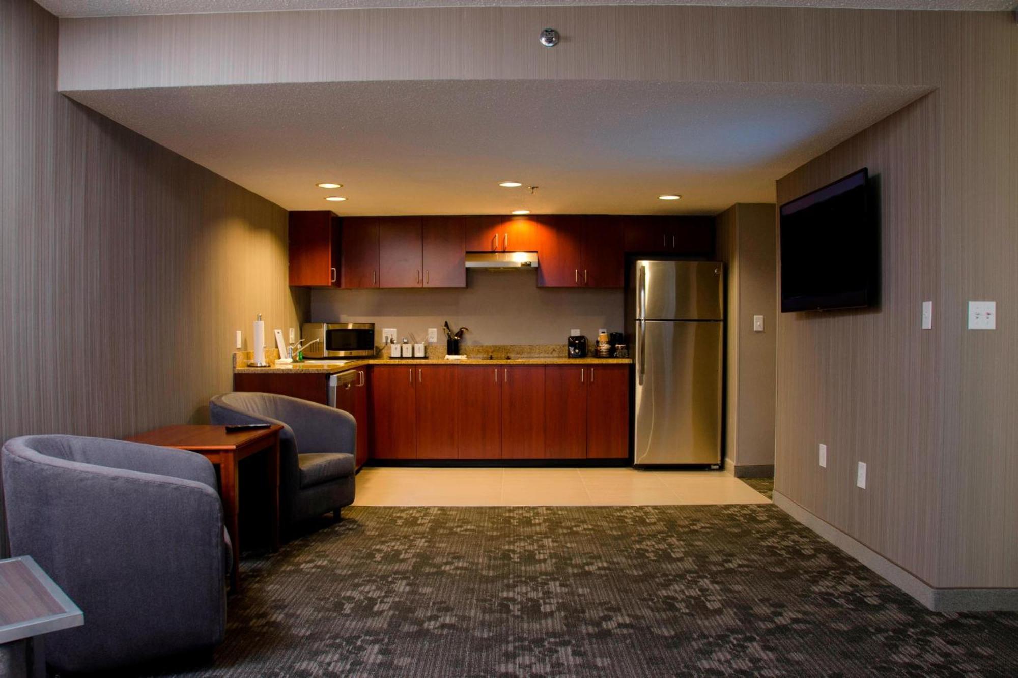 Courtyard Waterbury Downtown Hotel Exterior foto